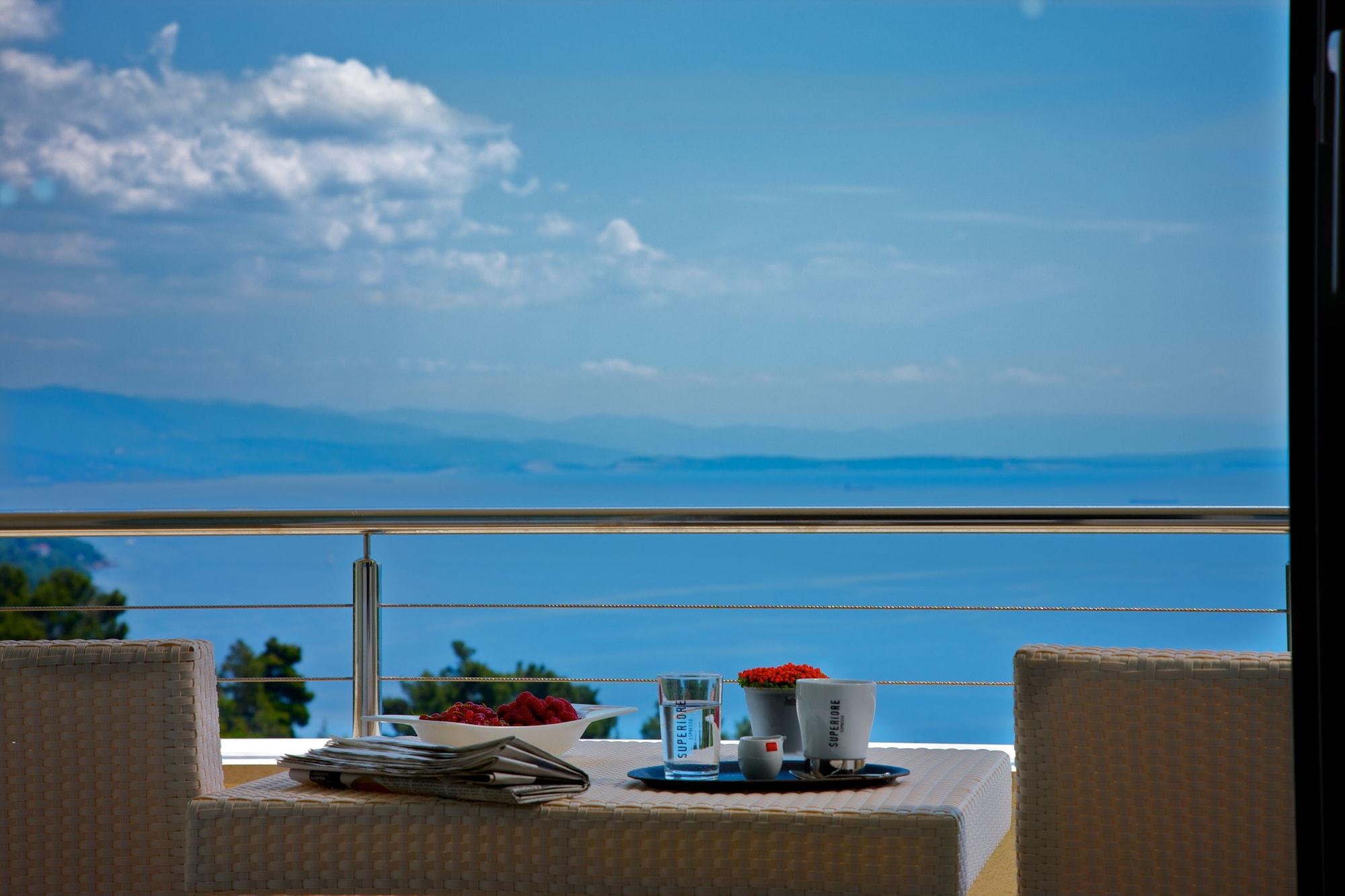 Hotel Laurus - Liburnia Opatija Exterior photo