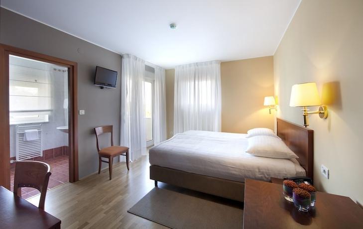 Hotel Laurus - Liburnia Opatija Exterior photo
